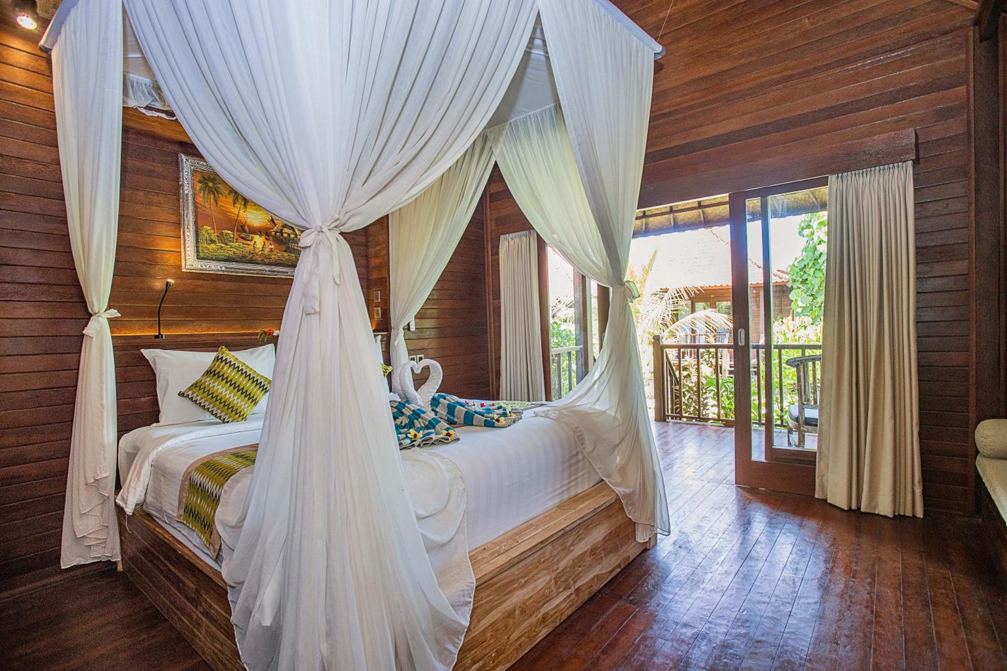 The Parnas Hotel Nusa Lembongan Exterior foto