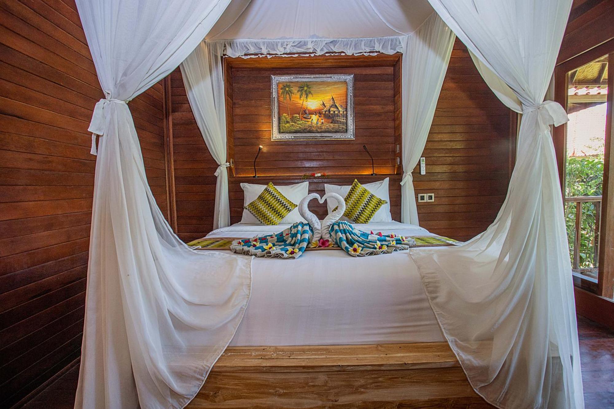 The Parnas Hotel Nusa Lembongan Exterior foto