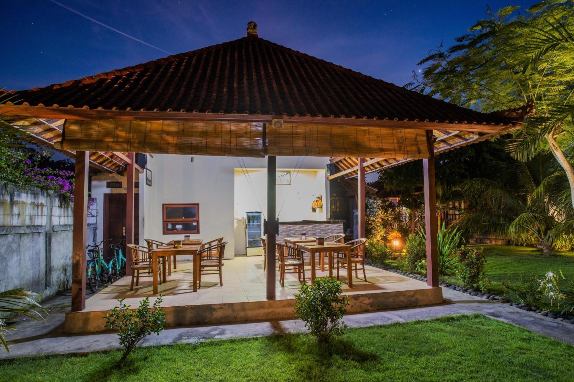 The Parnas Hotel Nusa Lembongan Exterior foto
