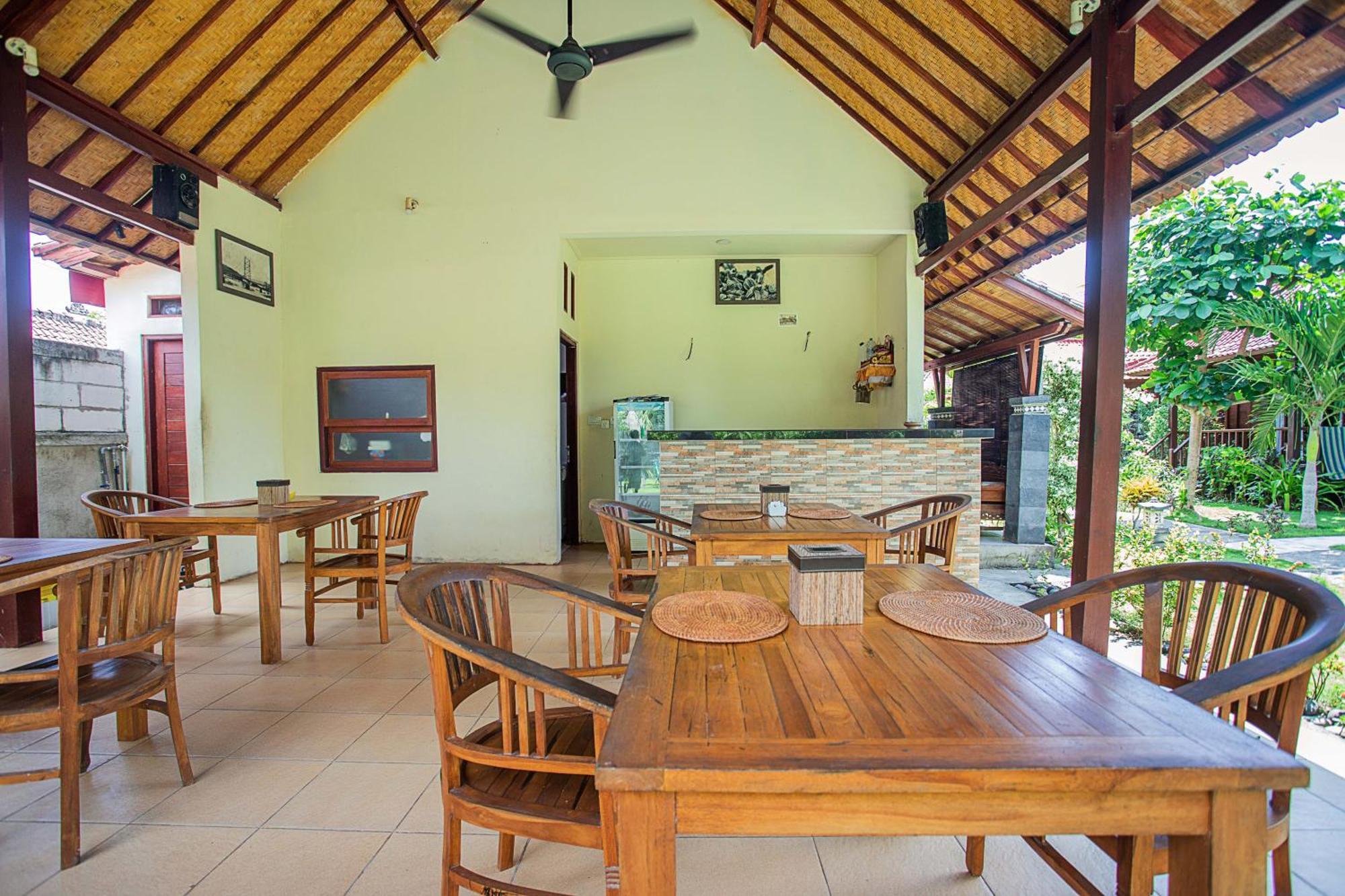 The Parnas Hotel Nusa Lembongan Exterior foto