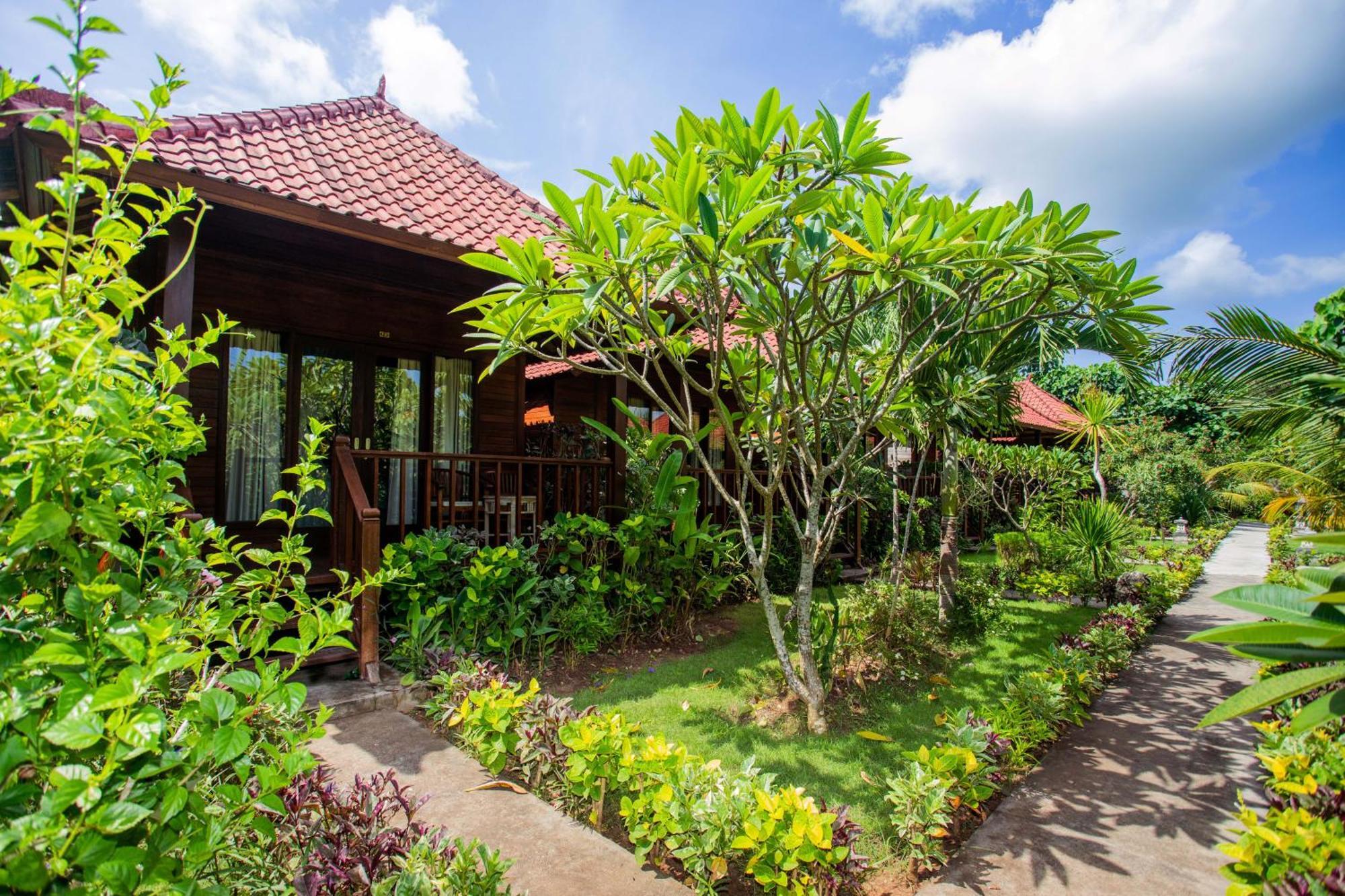 The Parnas Hotel Nusa Lembongan Exterior foto